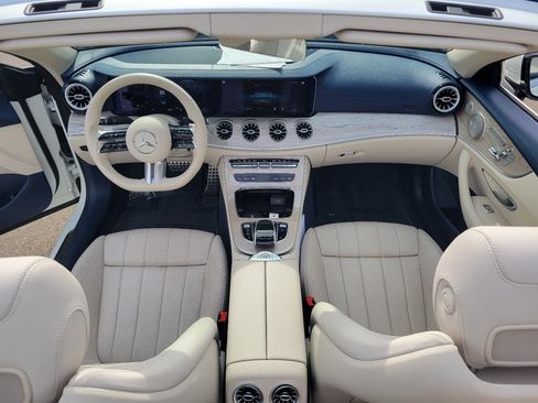 Used 2021 Mercedes-Benz E 450 4MATIC Cabriolet image 10