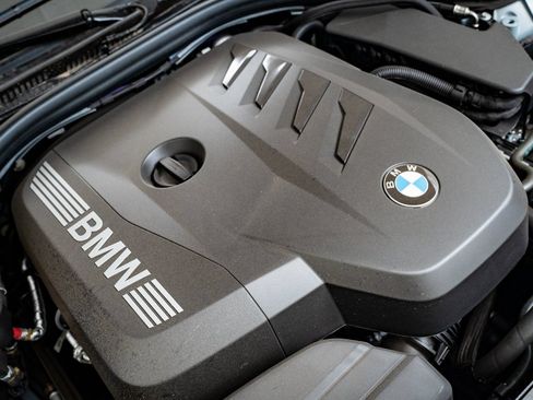 Used 2025 BMW 330i xDrive Sedan w/ M Sport Package AWD/4WD image 39
