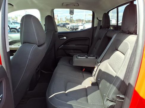 Used 2018 GMC Canyon SLE w/ SLE Convenience Package image 6