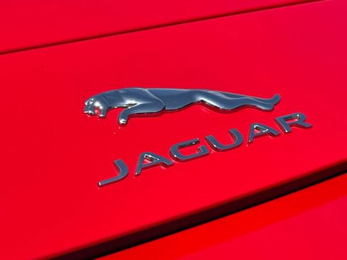 Used 2019 Jaguar F-TYPE Convertible RWD image 22