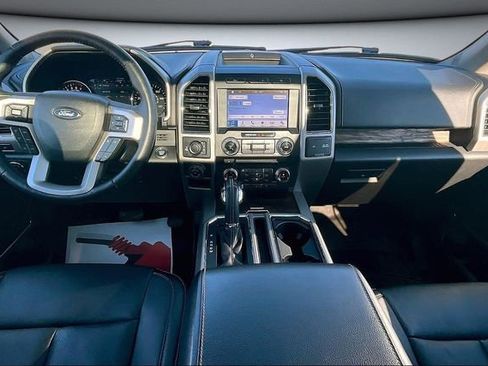 Used 2018 Ford F150 Lariat w/ Equipment Group 502A Luxury image 8