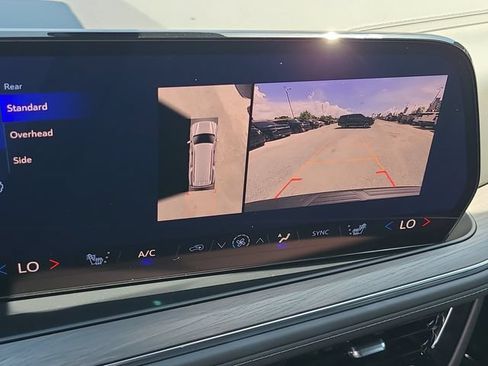 New 2026 Chevrolet Suburban LT w/ Comfort Package RWD image 32
