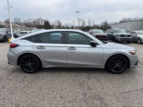 Used 2023 Honda Civic Sport image 8