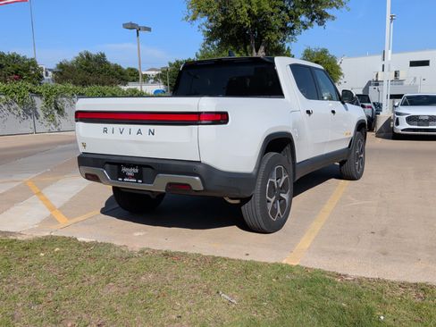 Used 2022 Rivian R1T Adventure AWD/4WD image 10