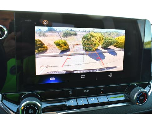 Used 2024 Chevrolet Colorado W/T RWD image 15