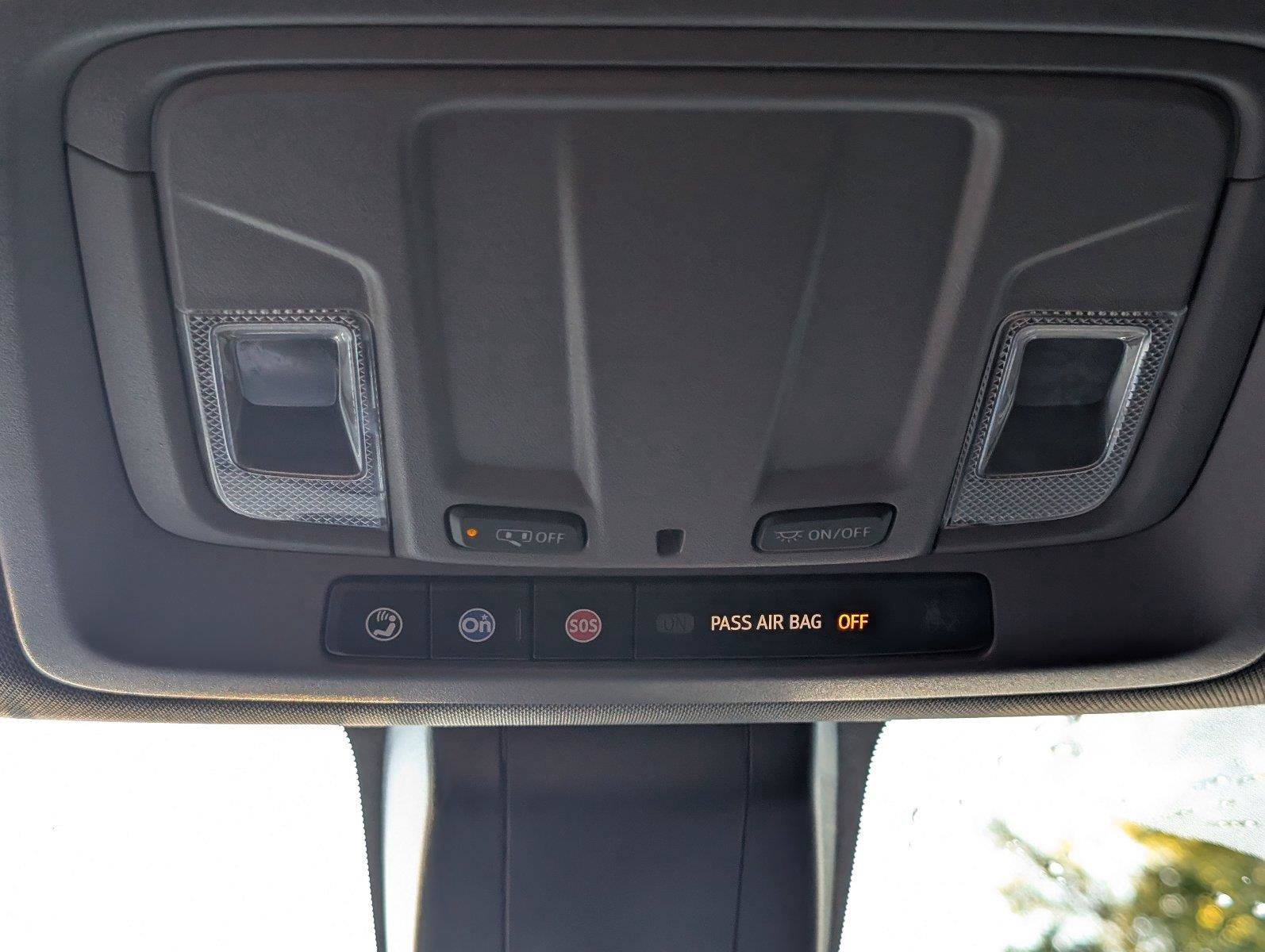 Used 2022 Chevrolet Silverado 1500 Custom w/ Safety Confidence Package RWD image 19