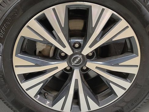 Used 2022 Nissan Rogue SV AWD/4WD image 31
