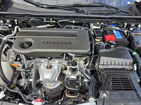 Used 2025 Honda Civic LX image 31
