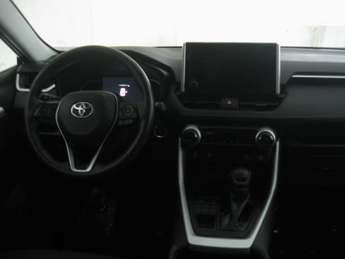Used 2025 Toyota RAV4 XLE w/ Convenience Package AWD/4WD image 2