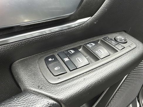 Used 2022 RAM 1500 Big Horn RWD image 24