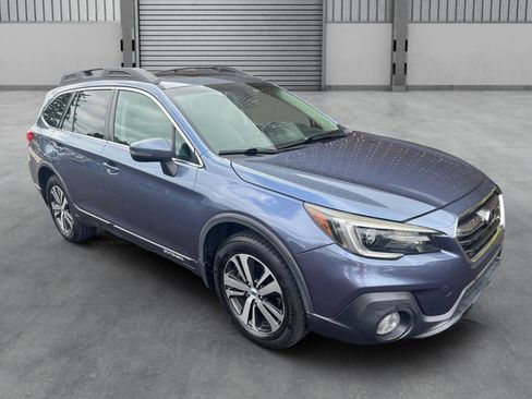 Used 2018 Subaru Outback 2.5i Limited AWD/4WD image 30