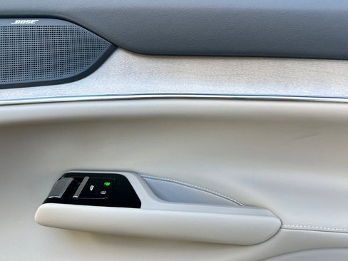 New 2025 Volvo EX90 Plus w/ Protection Package Premier image 19