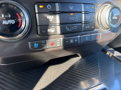 Used 2019 Ford F150 Raptor w/ Equipment Group 802A Luxury image 24