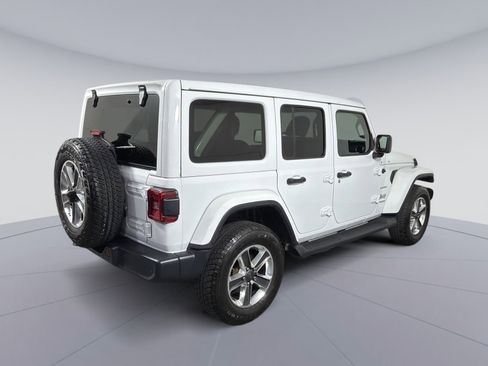Used 2021 Jeep Wrangler Unlimited Sahara image 7