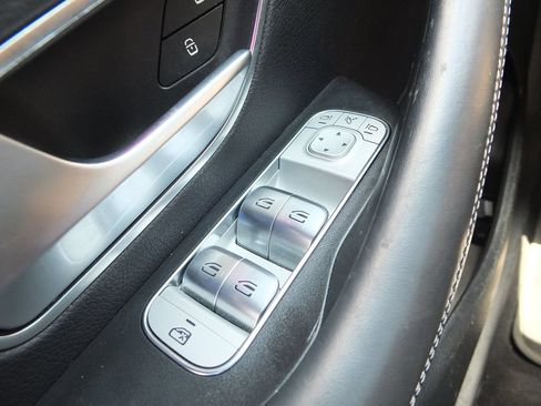 Used 2023 Mercedes-Benz GLE 53 AMG 4MATIC w/ Exterior Lighting Package image 38