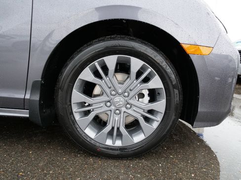 New 2026 Honda Odyssey Touring image 8