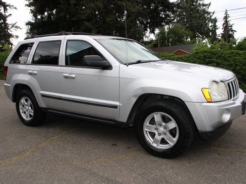 Used 2007 Jeep Grand Cherokee Laredo RWD image 2