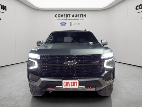 Used 2023 Chevrolet Suburban Z71 w/ Luxury Package image 8