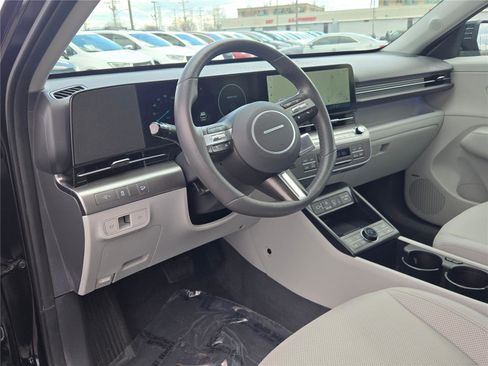 Used 2024 Hyundai Kona Limited AWD/4WD image 25