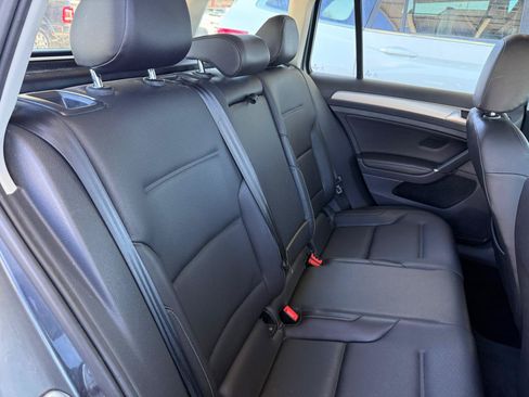 Used 2015 Volkswagen Golf TDI SE FWD image 13