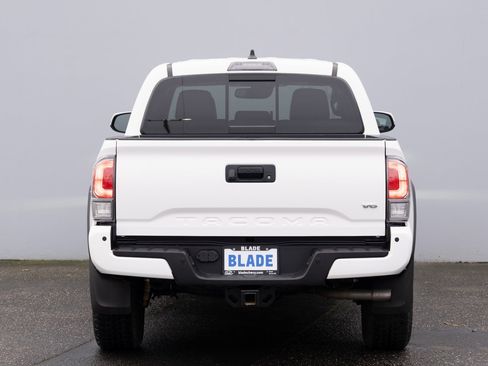 Used 2021 Toyota Tacoma TRD Off-Road image 23