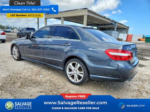 Used 2013 Mercedes-Benz E 350 Sedan image 3