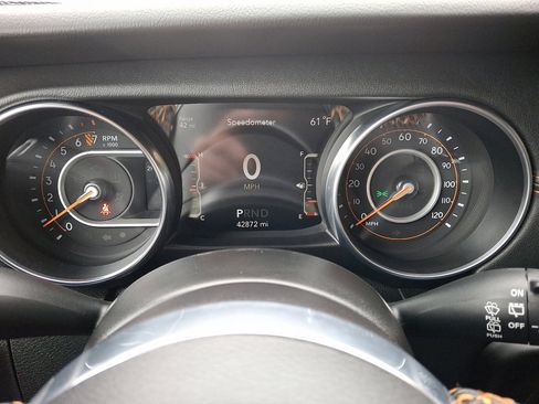 Certified 2021 Jeep Wrangler Unlimited Sahara image 26