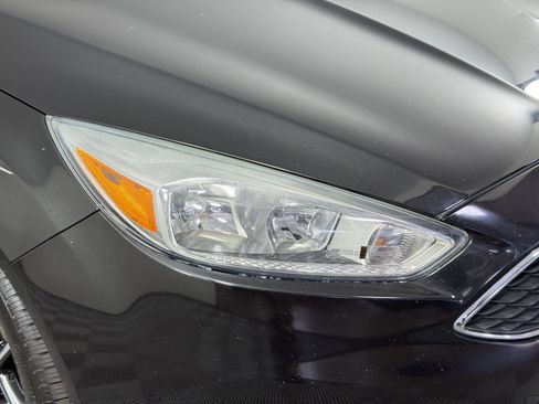 Used 2015 Ford Focus SE w/ SE Ecoboost Package image 7