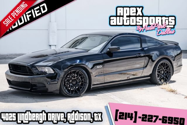 Used 2014 Ford Mustang GT Premium w/ Comfort Package RWD image 1