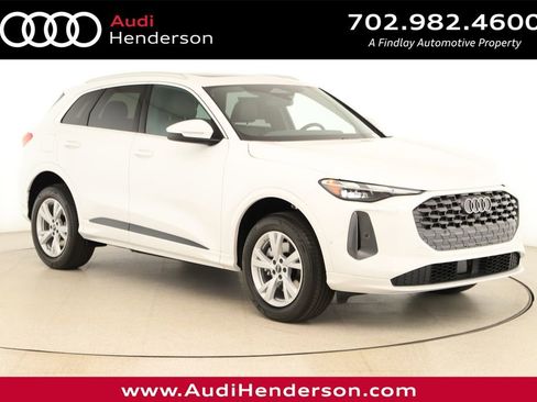 New 2025 Audi Q5 Premium image 1