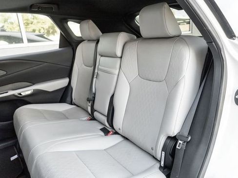 Used 2024 Lexus RX 350 image 12