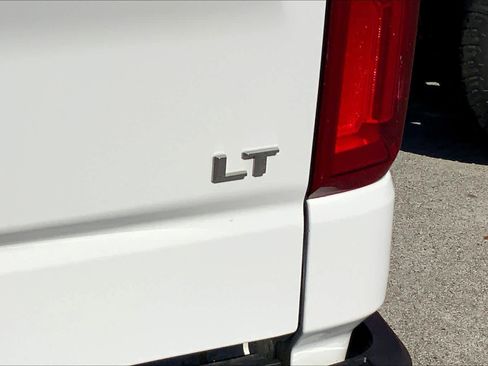 Used 2020 Chevrolet Silverado 1500 LT Trail Boss image 9