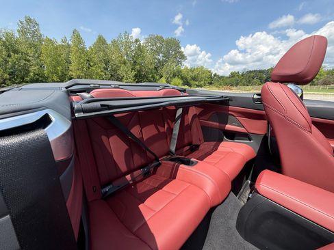 Used 2025 BMW 430i xDrive Convertible w/ M Sport Package AWD/4WD image 35