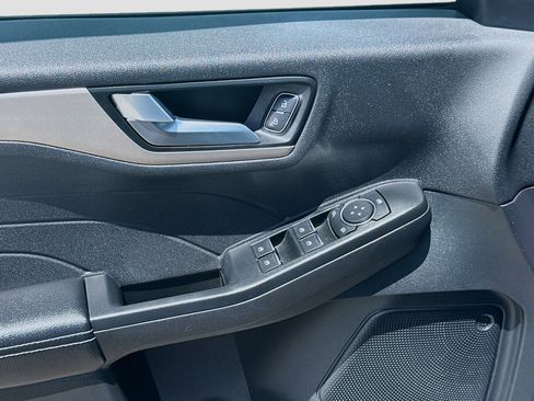 Used 2022 Ford Escape SEL FWD image 14