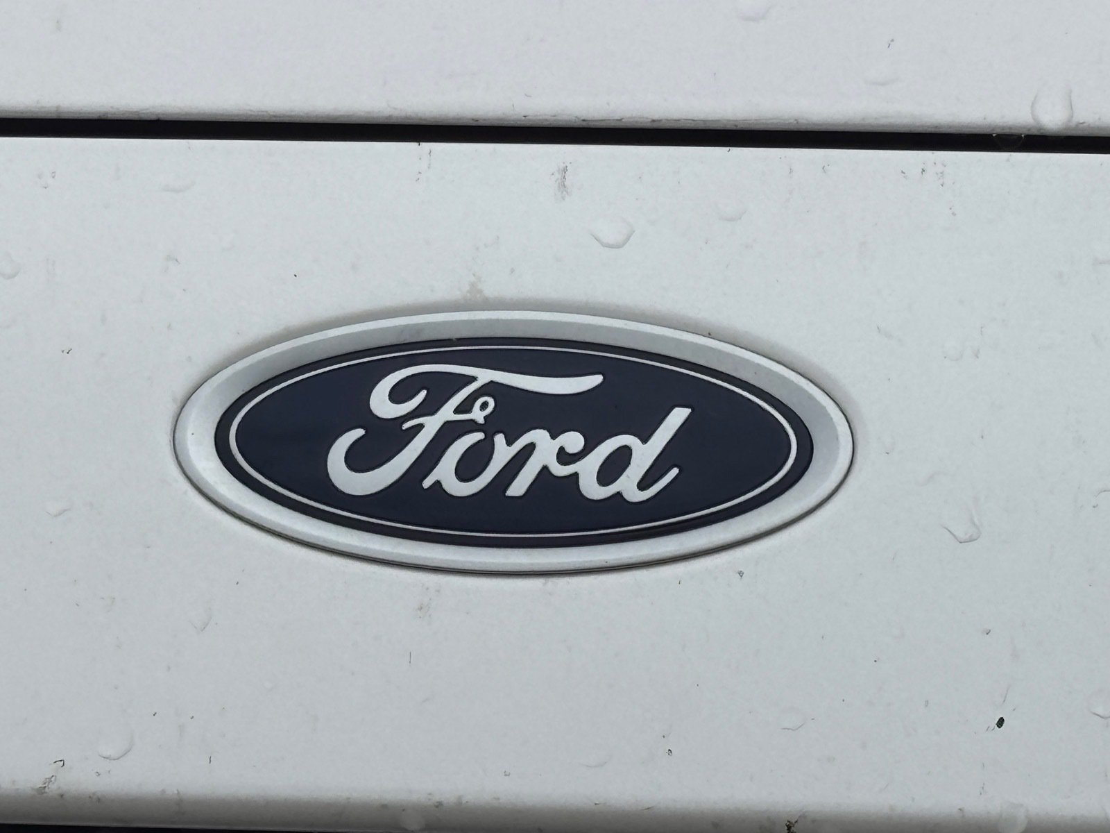 Used 2017 Ford Fusion Platinum FWD image 9