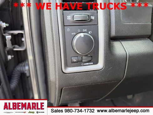 Used 2022 RAM 1500 Tradesman w/ Electronics Group RWD image 17