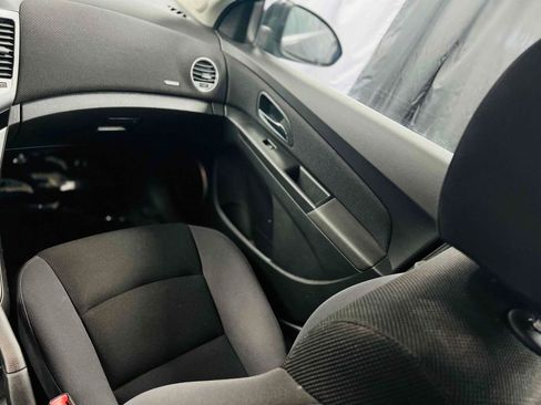 Used 2013 Chevrolet Cruze LT w/ All-Star Edition image 15