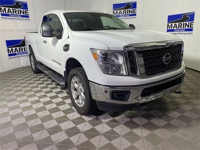 Used 2018 Nissan Titan SV w/ SV Convenience Package