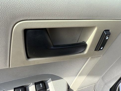 Used 2012 Ford Escape XLT FWD image 15