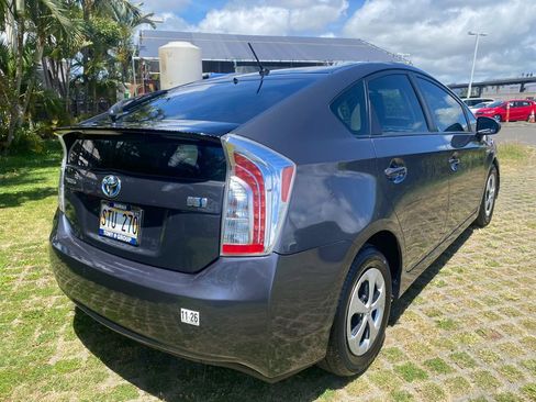 Used 2015 Toyota Prius Four FWD image 7