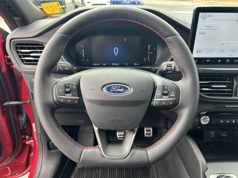 Certified 2023 Ford Escape ST-Line w/ Tech Pack #1 AWD/4WD image 28