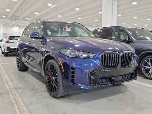 Used 2024 BMW X5 sDrive40i w/ Executive Package RWD image 2
