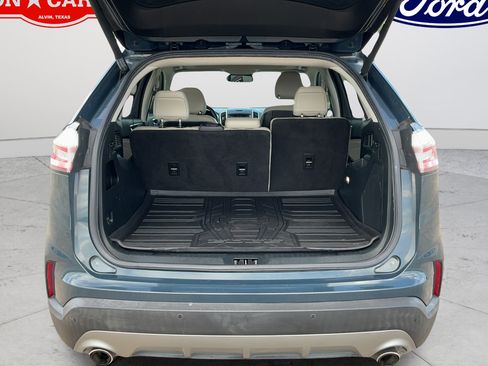 Used 2019 Ford Edge Titanium FWD image 21