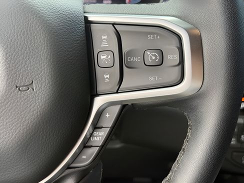 Used 2026 RAM 1500 Big Horn AWD/4WD image 18