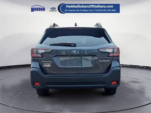 Used 2023 Subaru Outback Premium image 4