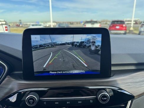 Used 2020 Ford Escape Titanium image 20