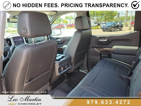 Used 2020 GMC Sierra 1500 SLT RWD image 10