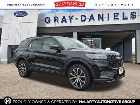 New 2026 Ford Explorer ST-Line w/ ST-Line Street Pack RWD image 1
