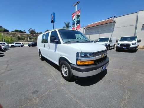 Used 2024 Chevrolet Express 2500 w/ Driver Convenience Package RWD image 2
