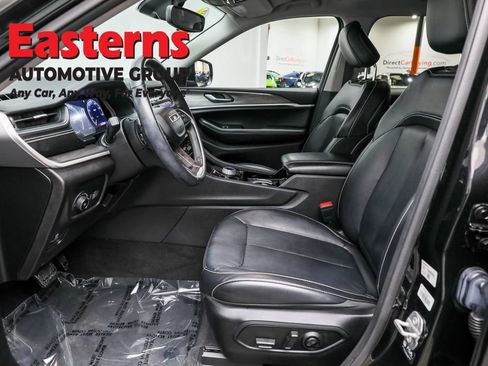 Used 2021 Jeep Grand Cherokee L Limited w/ MOPAR Finishing Package image 14